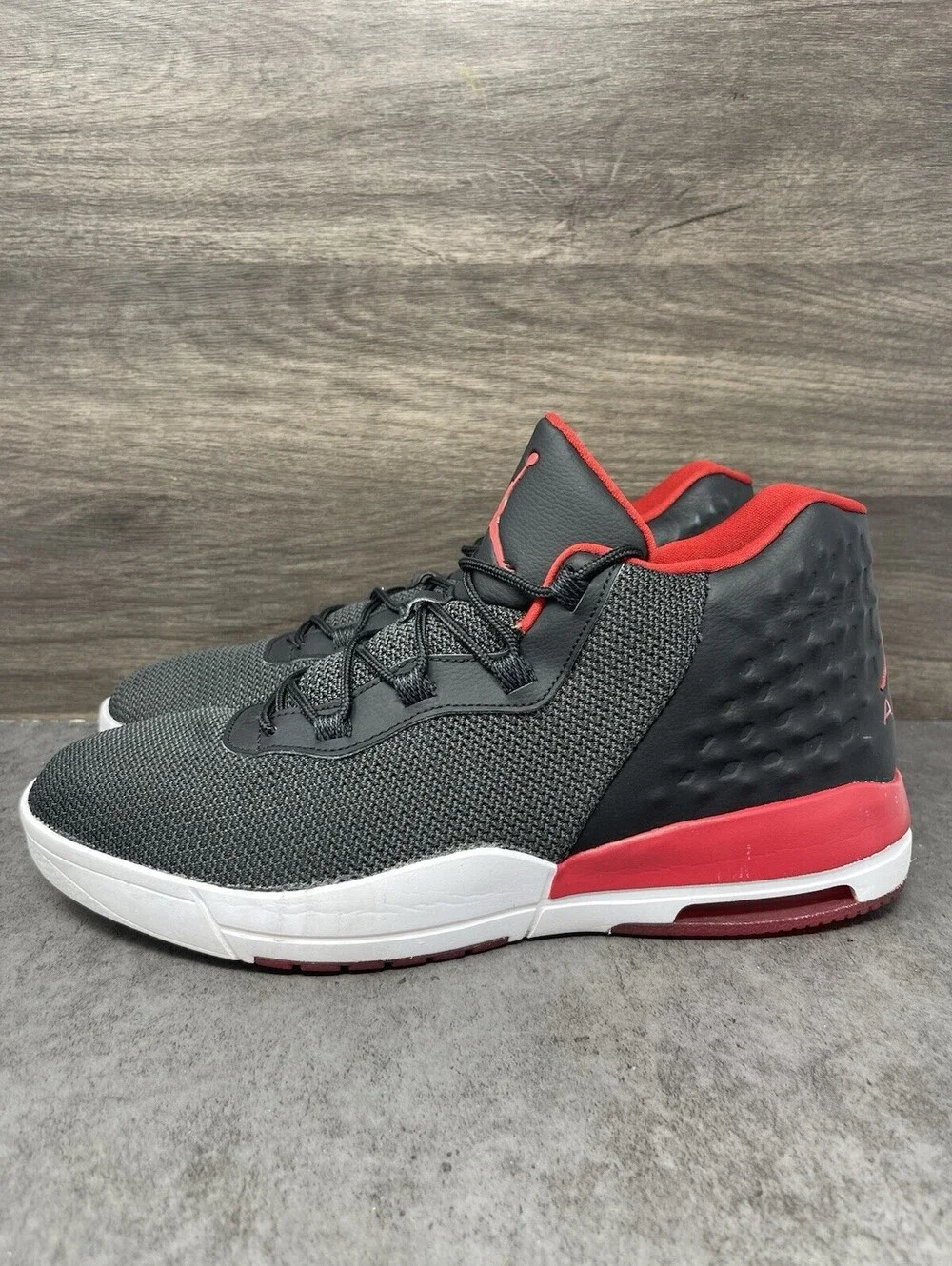 Air Jordan Academy Sneakers Mens Size 12 Bred Black Red 844515-001 Athletic